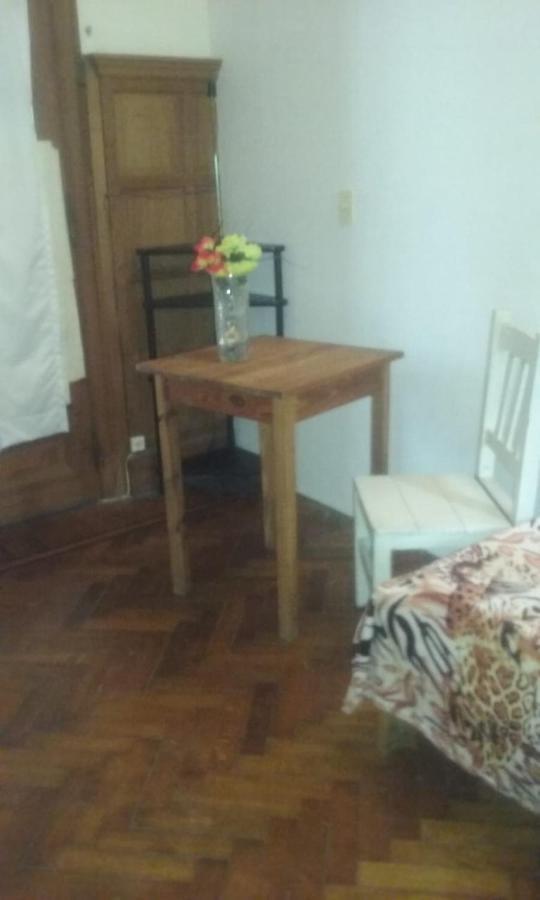 בואנוס איירס Habitac Indiv Casa De Familia, Flores מראה חיצוני תמונה